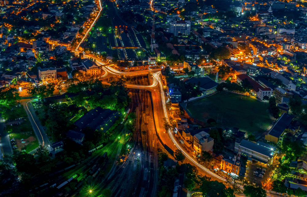 Colombo city at night by TravelPlanner