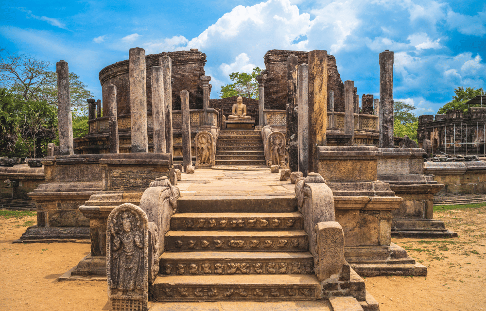 Vatadage in Polonnaruwa by TravelPlanner